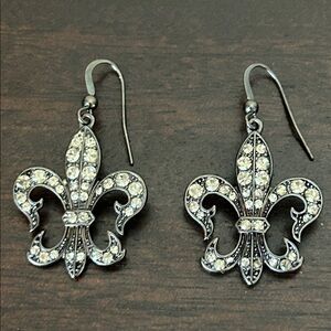 Fleur De Lis Rhinestone Dangle earrings NWOT